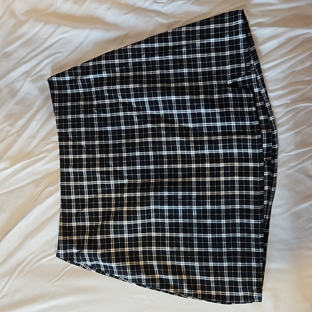 plaid mini skirt